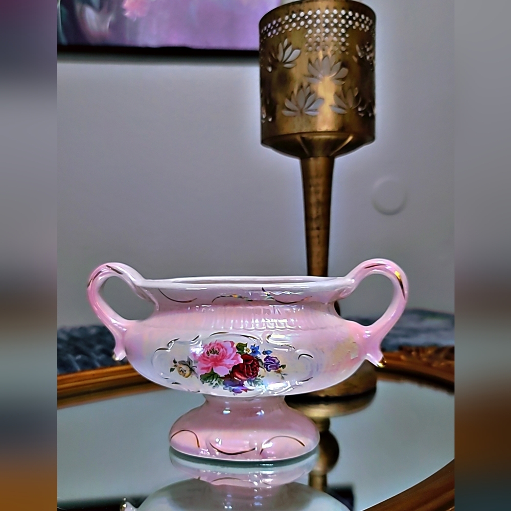 Elegant Miniature Pink Floral Decorative Planter/vase